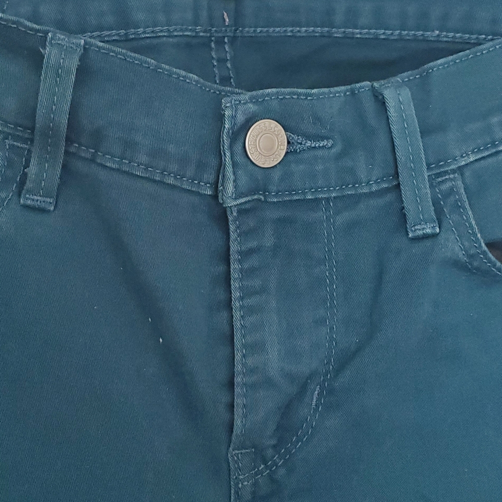 Levi Jeans - Picture 6 of 8